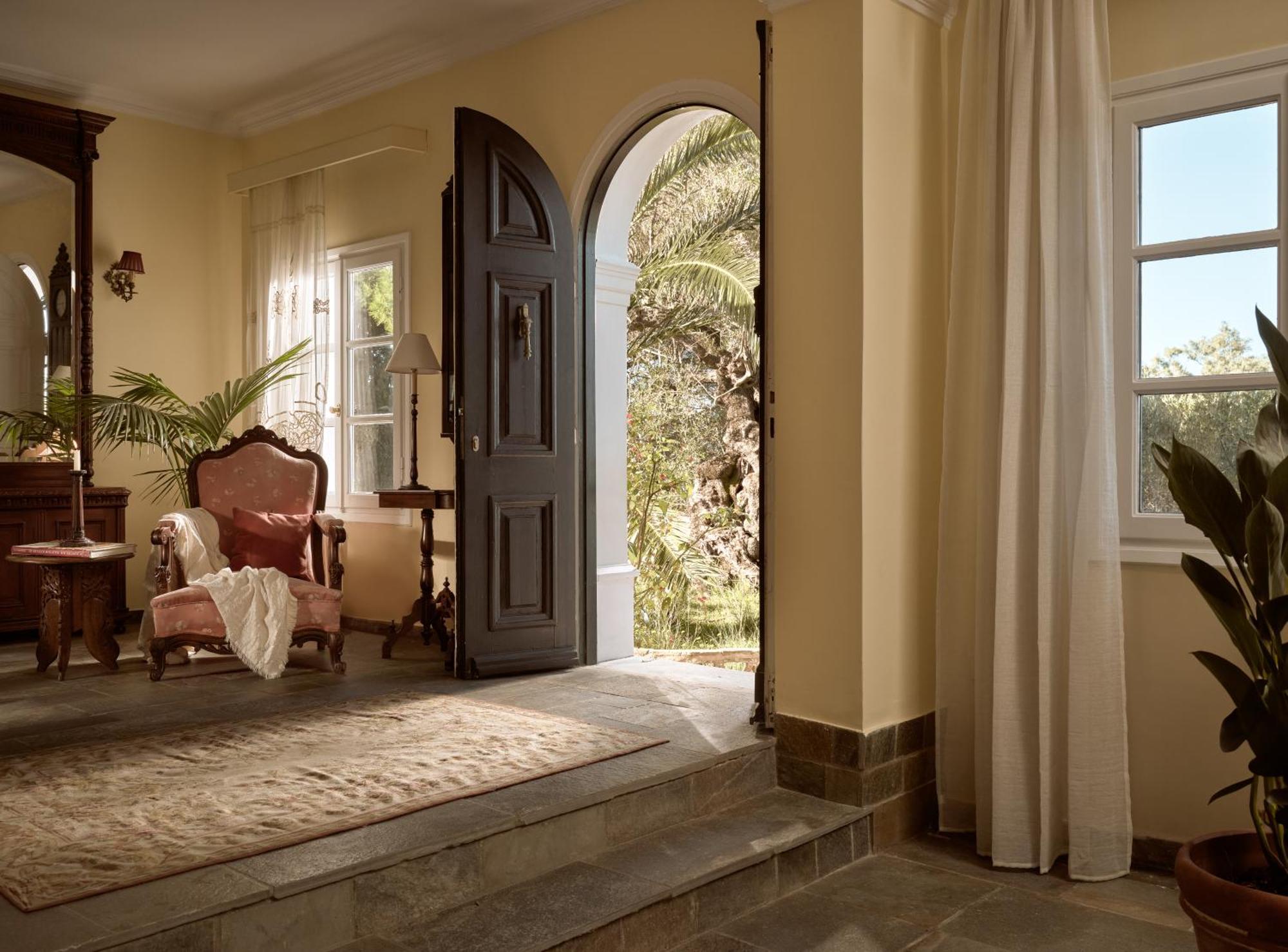 Almeira 4Acre Estate, For Unparalleled Seclusion, By Thinkvilla 扎金索斯镇 外观 照片